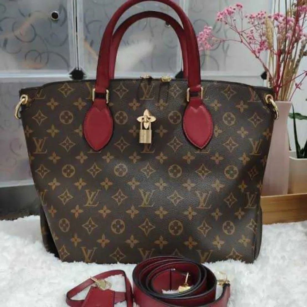 Louis Vuitton Flower Tote MM MonogramโCanvas Shoulder Bag Super Mint Condition